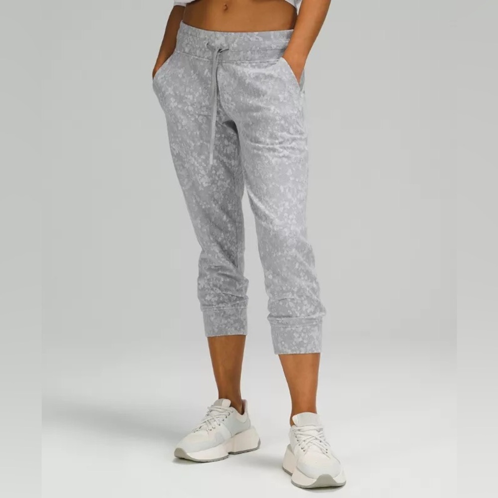 Lululemon Ready to Rulu Jogger Crop
